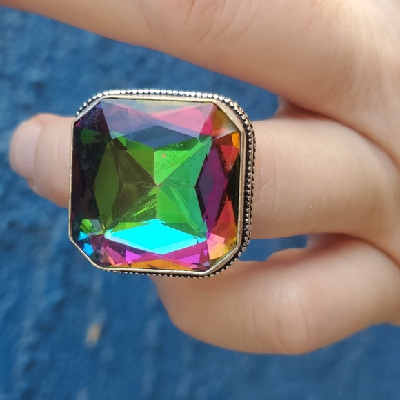 New Oversized Mystic Topaz 925 Silver Statement Ring. - Picture 5 of 16